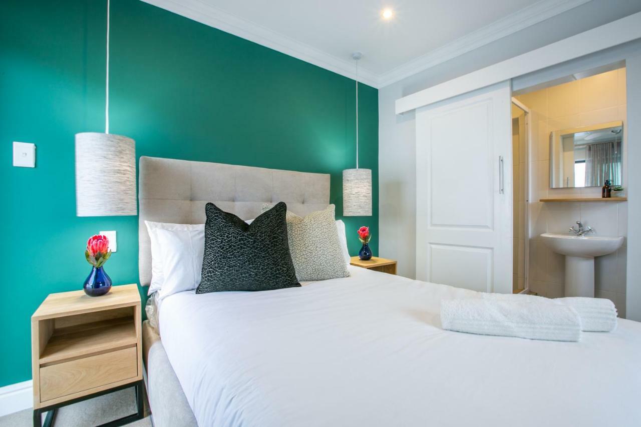 Hout & About Guest House Hout Bay Exteriér fotografie