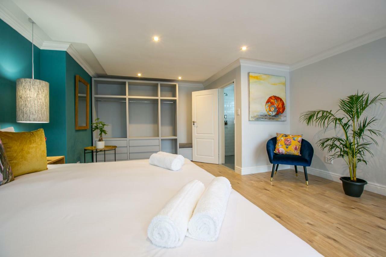 Hout & About Guest House Hout Bay Exteriér fotografie